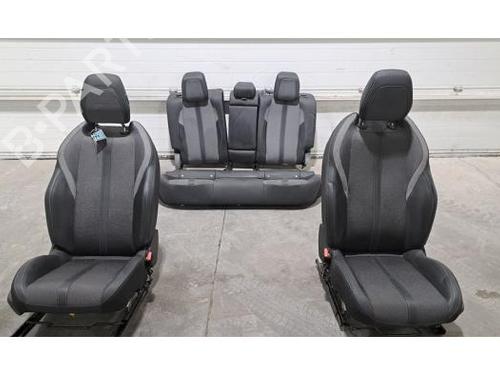 Sæde sæt PEUGEOT 308 SW III (FC_, FJ_, FR_, F4_, FN_) BlueHDi 130 (FCYHZL, FCYHZT) (131 hp) 32664860