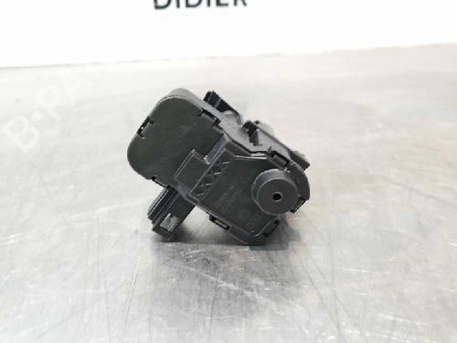 Fuel door actuator SKODA FABIA III (NJ3) 1.0 | BP15022312E18