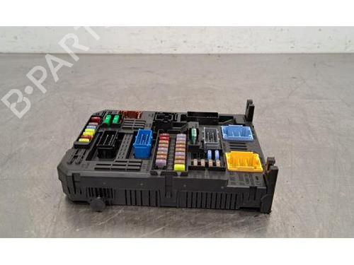 Used Fuse box PEUGEOT EXPERT Van (V_) 1.5 BlueHDi 100 (102 hp) 24102289
