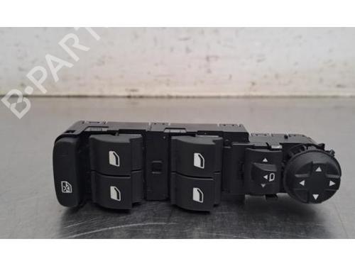 Used Switch Switch PEUGEOT 308 III (FB_, FH_, FP_, F3_, FM_) BlueHDi 130 (FBYHZL, FBYHZT) (131 hp) 35746630 35746630