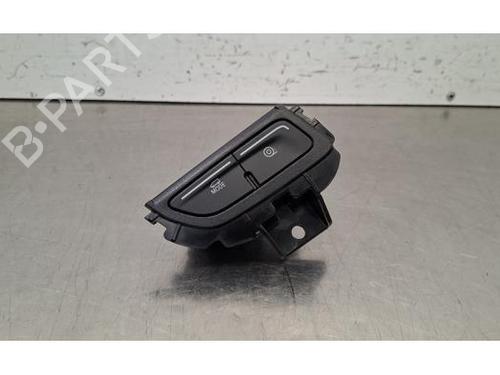 switch-ford-transit-custom-v362-van-fy-fz-2012-37529504 main image