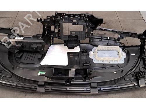Dashboard MG MG ZS SUV (AZS1) 1.5 VTi | BP35314992C46 - Image 8