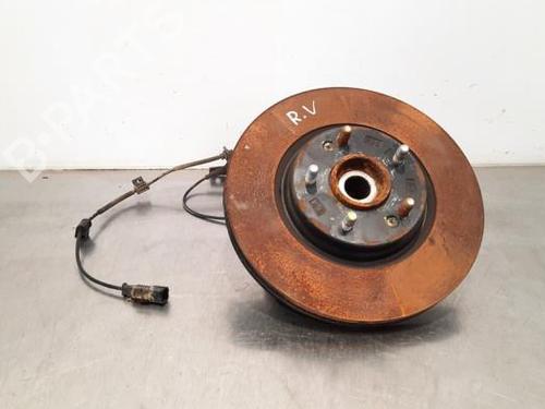 Used Right front steering knuckle HYUNDAI TUCSON (TL, TLE) 2.0 CRDi All-wheel Drive (136 hp) 23580593