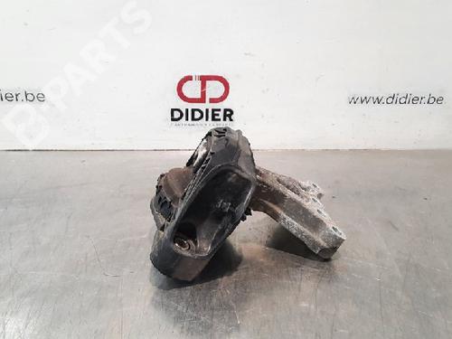 Used Engine mount Engine mount CITROËN C4 CACTUS 1.2 VTi 82 (82 hp) 10892459 10892459