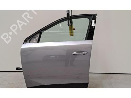 Used Left front door Left front door PEUGEOT 5008 III (KA_, KB_, KC_) e-210 (213 hp) 35935423 35935423