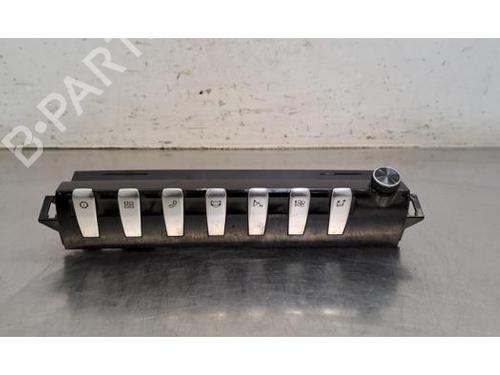 Used Climate control Climate control 37148469 37148469