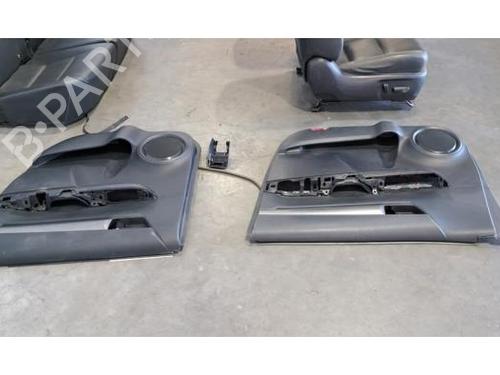 Seats set TOYOTA HILUX VIII Pickup (_N1_) 2.8 TD 4WD (GUN126) | BP28081637C78 