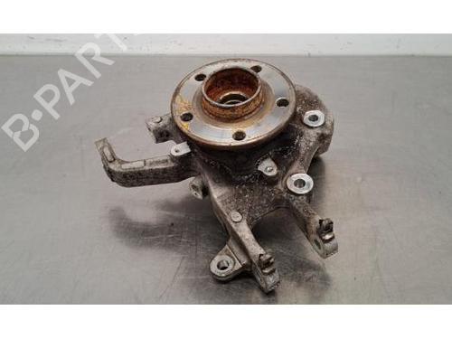 Used Left rear steering knuckle VOLVO V60 II Cross Country (227) D3 AWD (150 hp) 26701637