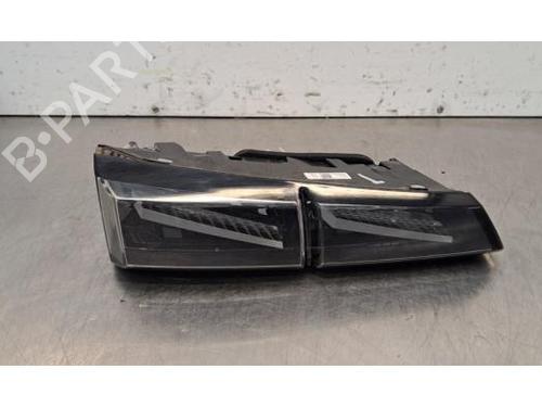 Used Left taillight PEUGEOT 308 III (FB_, FH_, FP_, F3_, FM_) BlueHDi 130 (FBYHZL, FBYHZT) (131 hp) 30806607