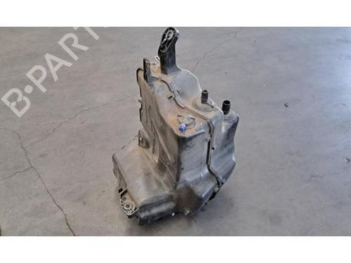 AdBlue-tank VW POLO VI (AW1, BZ1, AE1) 1.6 TDI (95 hp) 23620407