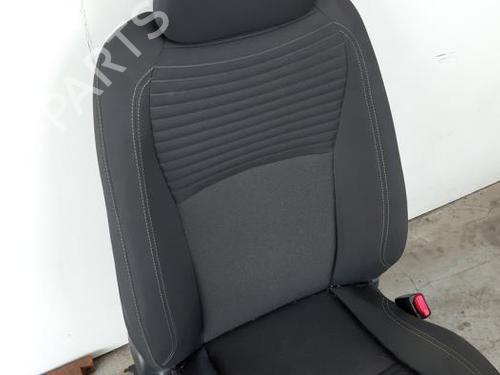 Right front seat TOYOTA YARIS (_P13_) 1.5 Hybrid (NHP130_, NHP130) | BP23642904C16 