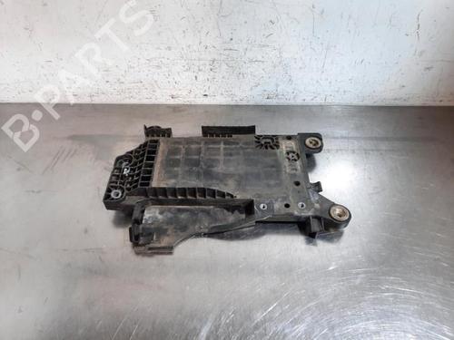 Used Support BMW X2 (F39) sDrive 18 i (136 hp) 30381721