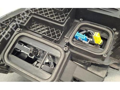 Left headlight MERCEDES-BENZ VITO Van (W447) 110 CDI (447.601, 447.603, 447.605) | BP31274093C28 