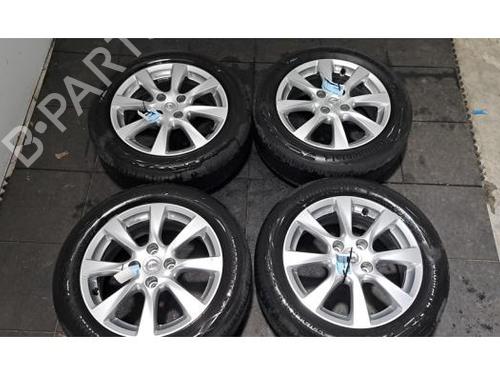 Llanta OPEL CORSA F (P2JO) 1.2 (68) (75 hp) 31371853