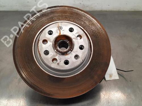 Used Left front steering knuckle SKODA KAROQ (NU7, ND7) 1.5 TSI (150 hp) 15236526