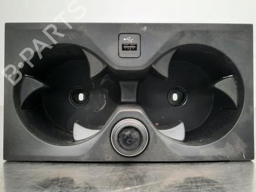 Used Cup/Object holder BMW X5 (G05, F95) xDrive 45 e Plug-in-Hybrid (320 hp) 20082240