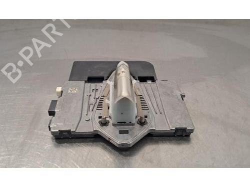 Antenne/Base PEUGEOT 308 SW III (FC_, FJ_, FR_, F4_, FN_) PureTech 130 (FRHNSL, FRHNST) (131 hp) 33031153