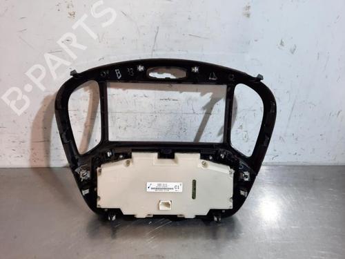 Climate control NISSAN JUKE (F15) 1.6 DIG-T NISMO | BP23598939I5