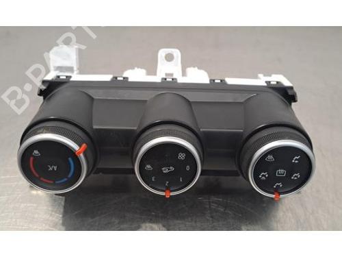 climate-control-renault-clio-v-b7_-2019-33132014 main image