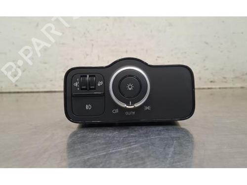 headlight-switch-mercedes-benz-sprinter-35-t-van-b907-b910-2018-37862003 main image