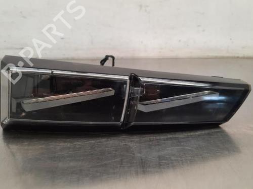 Used Right taillight PEUGEOT 308 III (FB_, FH_, FP_, F3_, FM_) PureTech 130 (FPHNSL, FPHNST) (131 hp) 23610489