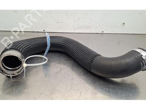 Intercooler-rør Intercooler-rør PEUGEOT 308 III (FB_, FH_, FP_, F3_, FM_) Hybrid 180 (F3DGXT, F3DGMH) (181 hp) 35969858 35969858