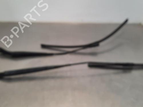 Front windshield wiper arm MERCEDES-BENZ VITO Van (W447) 116 CDI (447.601, 447.603, 447.605) | BP11109199C143