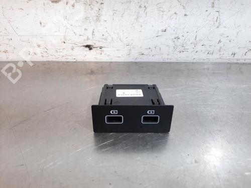 Used Electronic module RENAULT KANGOO III MPV Blue dCi 95 (KJAB) (95 hp) 23611767