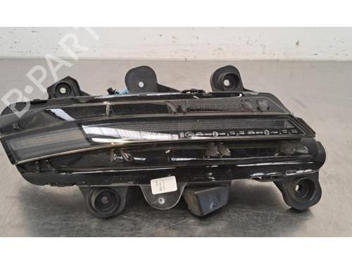 Used Left daytime light PEUGEOT 3008 II SUV (MC_, MR_, MJ_, M4_) 1.2 THP/ PureTech 130 (MRHNSM, MRHNSU, MRHNSJ, MRHNYW,... (131 hp) 29195413