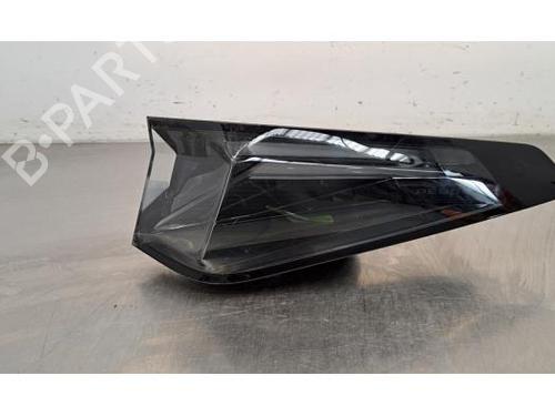 Used Right taillight PEUGEOT 308 III (FB_, FH_, FP_, F3_, FM_) PureTech 130 (FPHNSL, FPHNST) (131 hp) 28013928