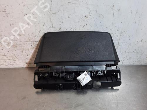Used Third brake light RENAULT ARKANA I (LCM_, LDN_) 1.6 E-TECH 145 (LDMU) (143 hp) 29600866