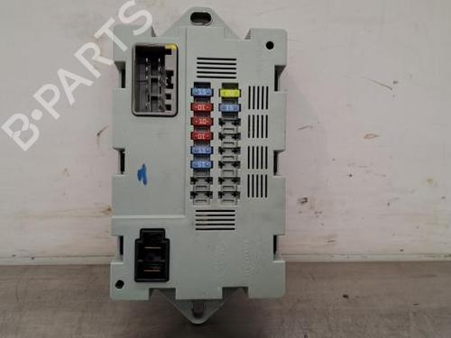 Fuse box JAGUAR XE (X760) 2.0 D | BP23599233E1