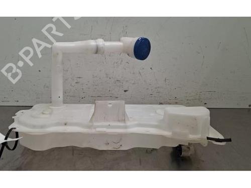 Used Windscreen washer tank Windscreen washer tank 39495453 39495453