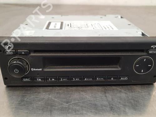 Used Radio IVECO DAILY VI Van 33S12, 35S12, 35C12 (116 hp) 23598891