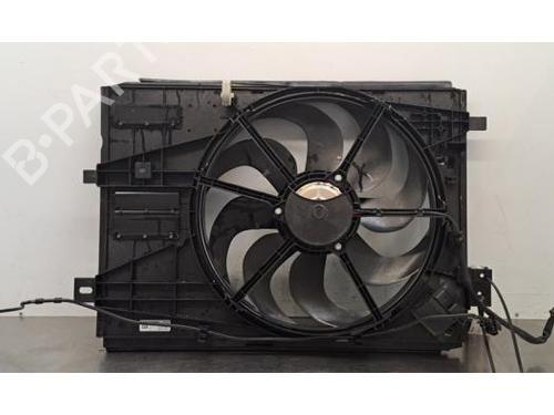 Used Radiator fan Radiator fan PEUGEOT 3008 II SUV (MC_, MR_, MJ_, M4_) 1.2 THP/ PureTech 130 (MRHNSM, MRHNSU, MRHNSJ, MRHNYW,... (131 hp) 40070609 40070609