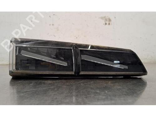 Used Left taillight PEUGEOT 308 III (FB_, FH_, FP_, F3_, FM_) PureTech 130 (FPHNSL, FPHNST) (131 hp) 25750056