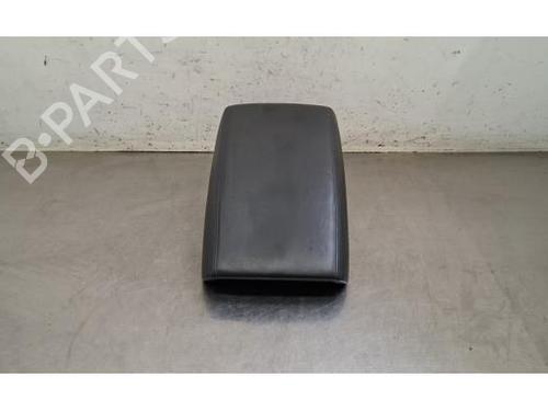 Used Armrest / Center console Armrest / Center console 39216787 39216787