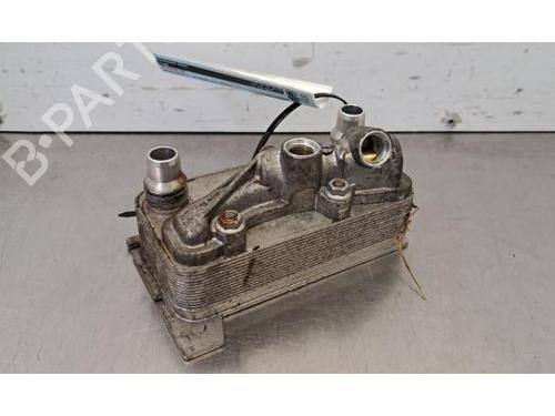 Used Oil radiator Oil radiator MERCEDES-BENZ C-CLASS (W205) C 220 BlueTEC / d (205.002, 205.004) (170 hp) 33927792 33927792
