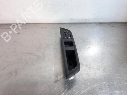 Used Switch Switch CITROËN C3 IV (CC_, CB_) ë-C3 (CBZYAZ) (113 hp) 33744086 33744086