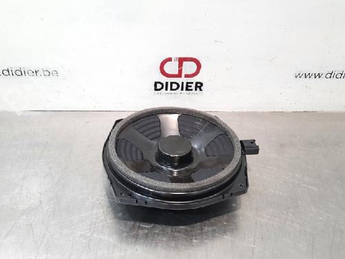 Used Speaker LAND ROVER DISCOVERY V (L462) 2.0 Td4 4x4 (180 hp) 15022130
