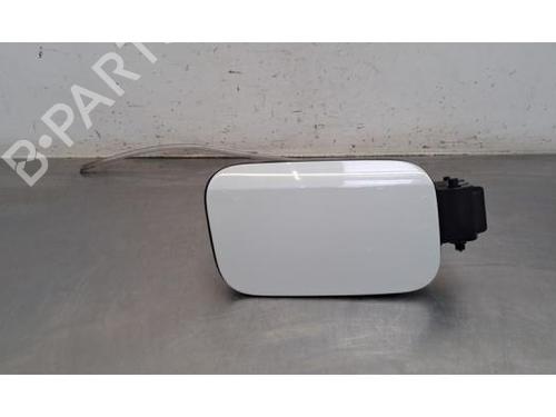 tanklag-audi-q3-f3b-2018-35772775 main image