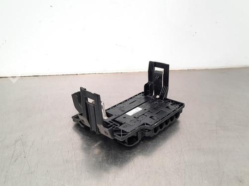 Used Fuse box VW POLO VI (AW1, BZ1, AE1) 1.0 (75 hp) 11727802
