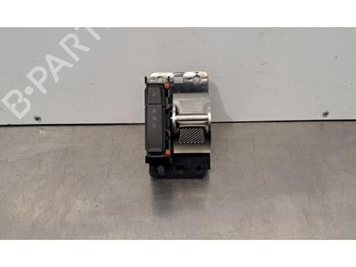 Used Gear lever PEUGEOT 408 II (FP_, F3_, FM_) e-210 (FMZKZZ) (213 hp) 30927494