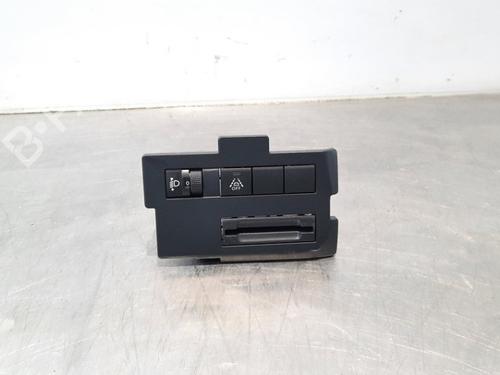 Used Card reader CITROËN C5 AIRCROSS (A_) 1.6 PureTech 180 (A45GFR) (181 hp) 11728966
