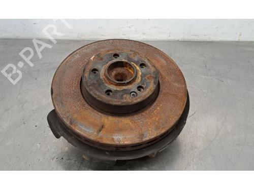 Right front steering knuckle MERCEDES-BENZ VITO Van (W447) 114 CDI (447.601, 447.603, 447.605) A4473300720