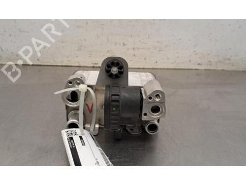 ac-radiator-bmw-5-g60-g90-g68-2023-37002890 main image