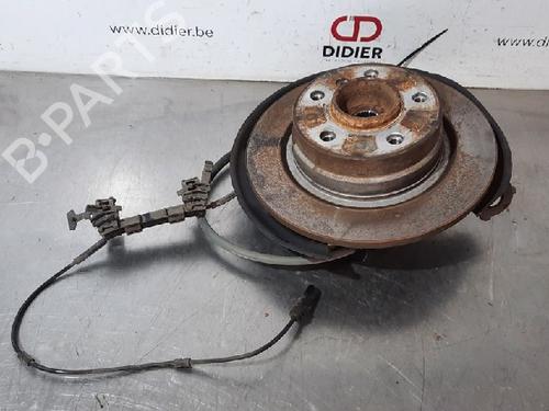 Used Left rear steering knuckle BMW 3 (F30, F80) 316 i (136 hp) 10882310
