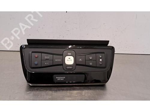 climate-control-nissan-leaf-ze1-2017-34120995 main image