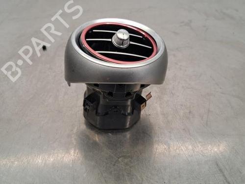 Air vent MERCEDES-BENZ C-CLASS (W205) C 220 BlueTEC / d (205.003) | BP23621121I21