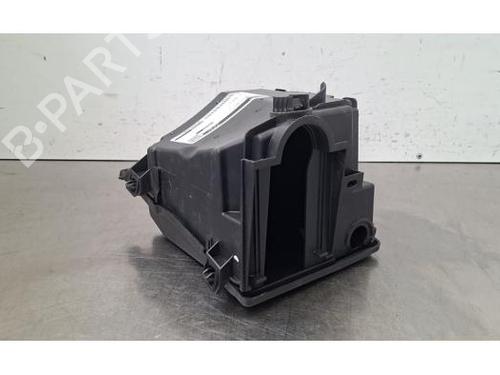 Used Fuse box Fuse box 37511522 37511522